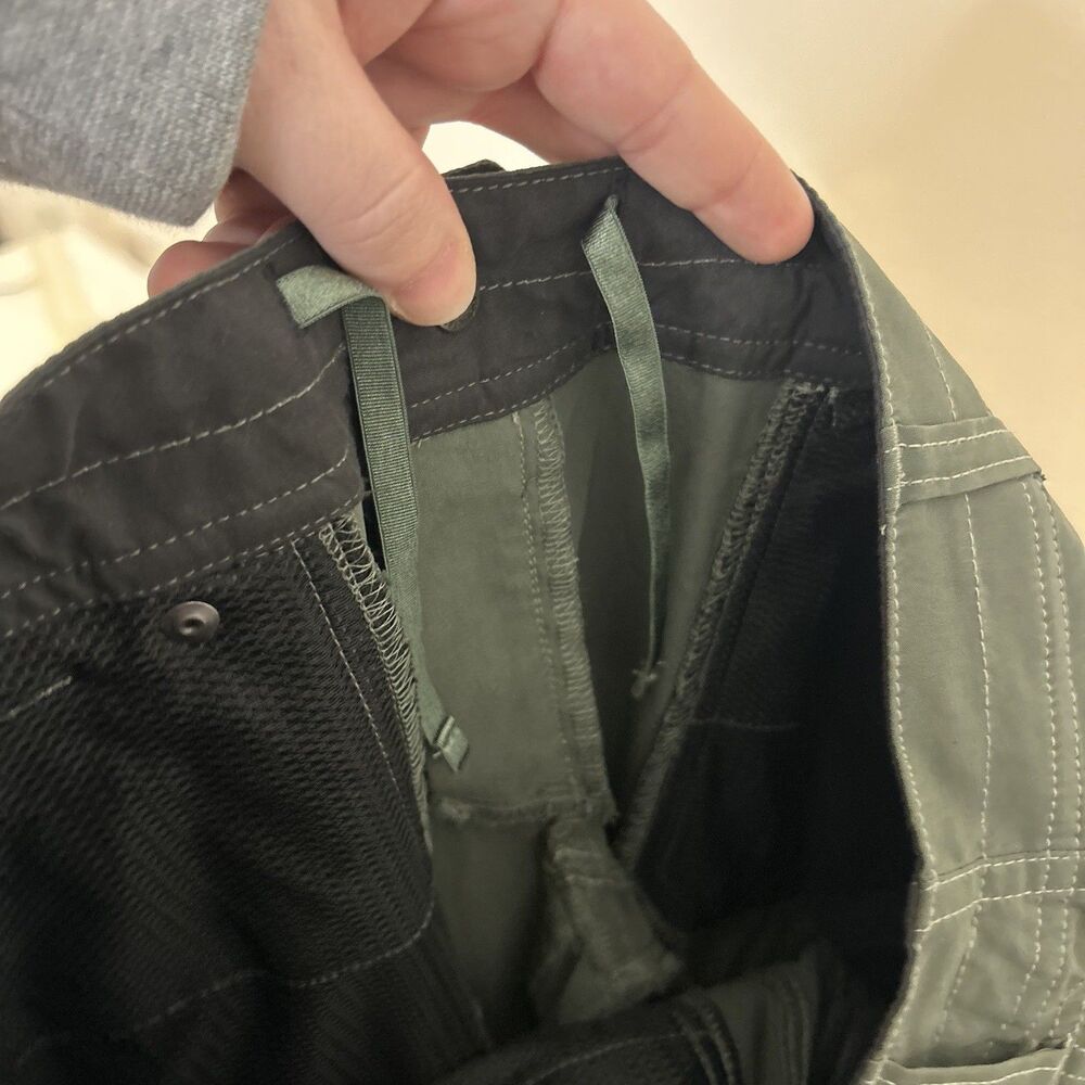 Kuhl FreeFlex Roll Up Pants in Green Retired Style P010720 - 6 Regular - Picture 11 of 14